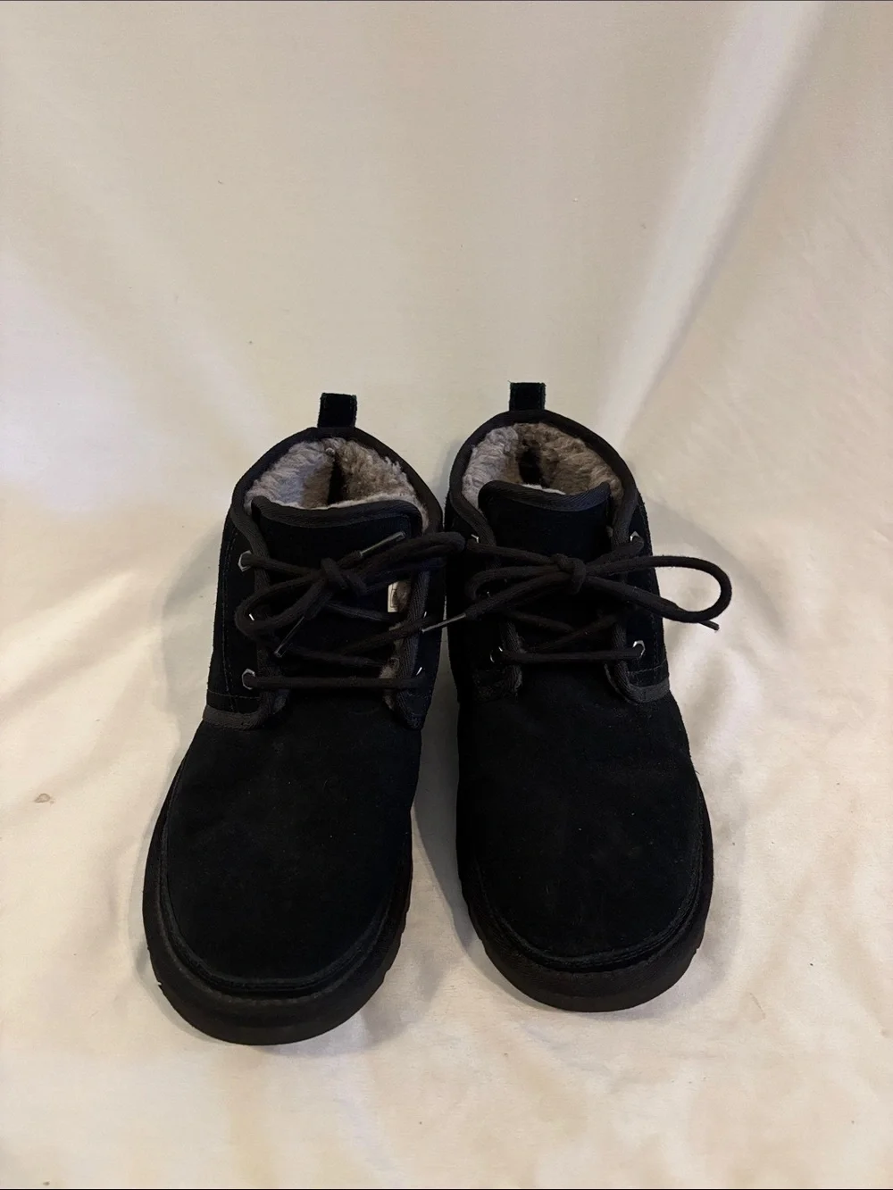 Ugg men's Neumel Suede Chukka Boots Size 10